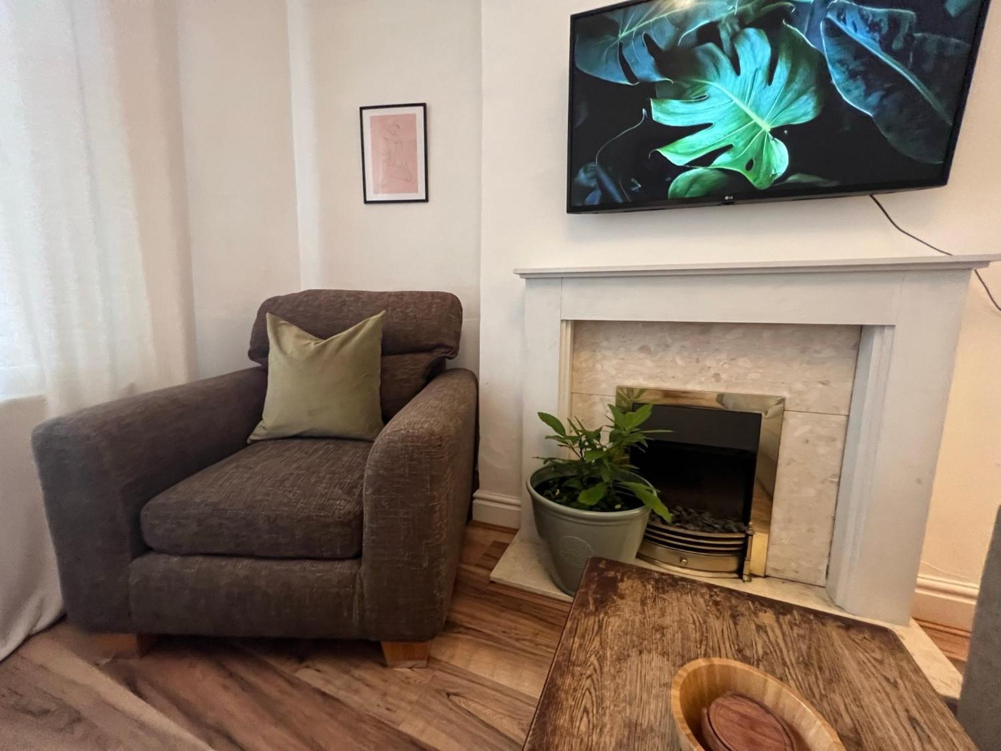 2025 Award Winner Liverpool Ivy House - 4 Bedrooms Екстер'єр фото