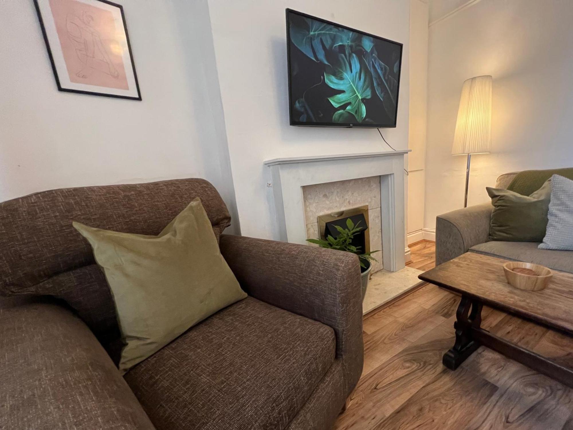 2025 Award Winner Liverpool Ivy House - 4 Bedrooms Екстер'єр фото