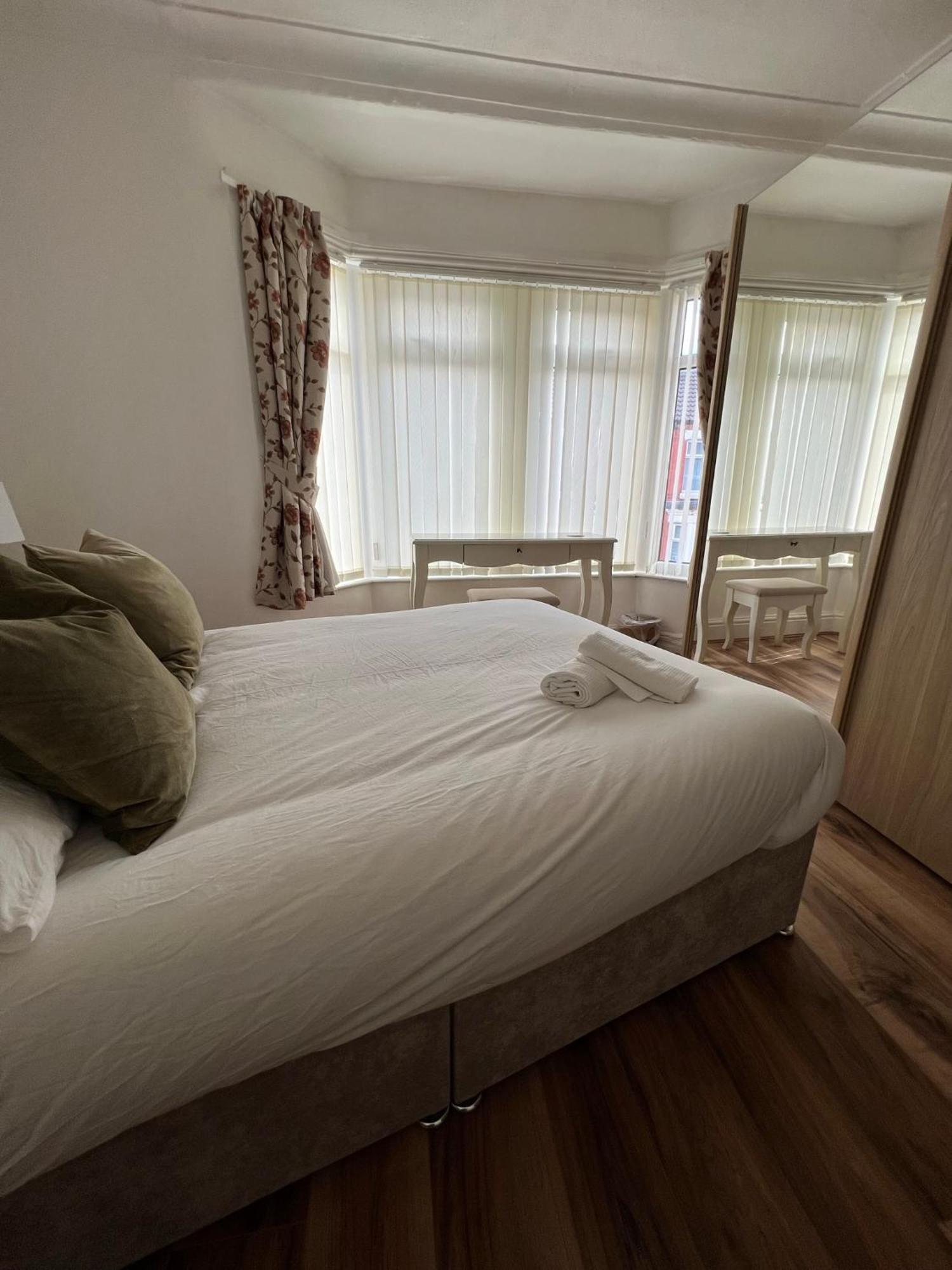 2025 Award Winner Liverpool Ivy House - 4 Bedrooms Екстер'єр фото